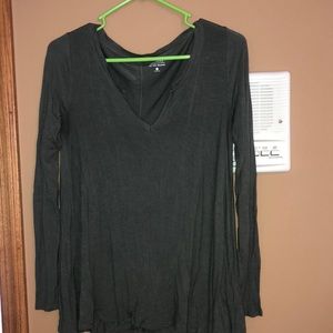 Green Flowy must-have cotton long sleeve
